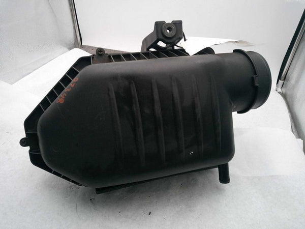 2011-2019 Chrysler 300 5.7L Air Cleaner Intake Filter Box