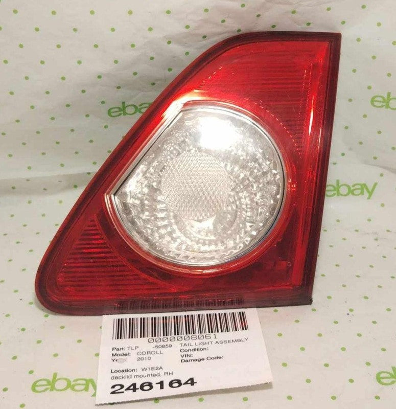 09 10 TOYOTA COROLLA Tail Light Assembly Right