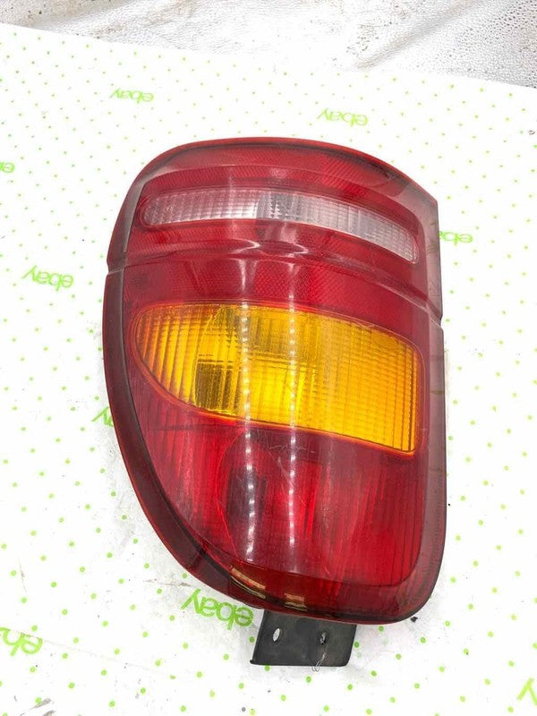 95 96 97 98 FORD WINDSTAR Tail Light Assembly Right passenger side