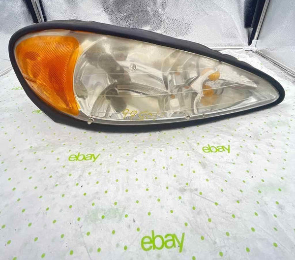 99 00 01 02 03 04 05 PONTIAC GRAND AM Headlamp Assembly Right passenge