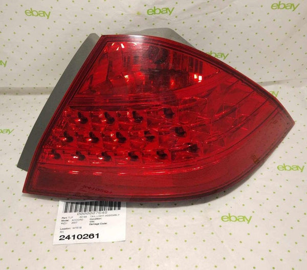 06 07 HONDA ACCORD Tail Light Assembly Right