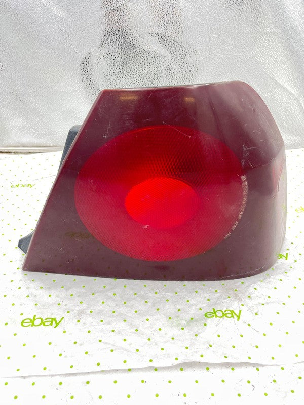 00 01 02 03 04 CHEVY IMPALA Tail Light Assembly Right pssnger side