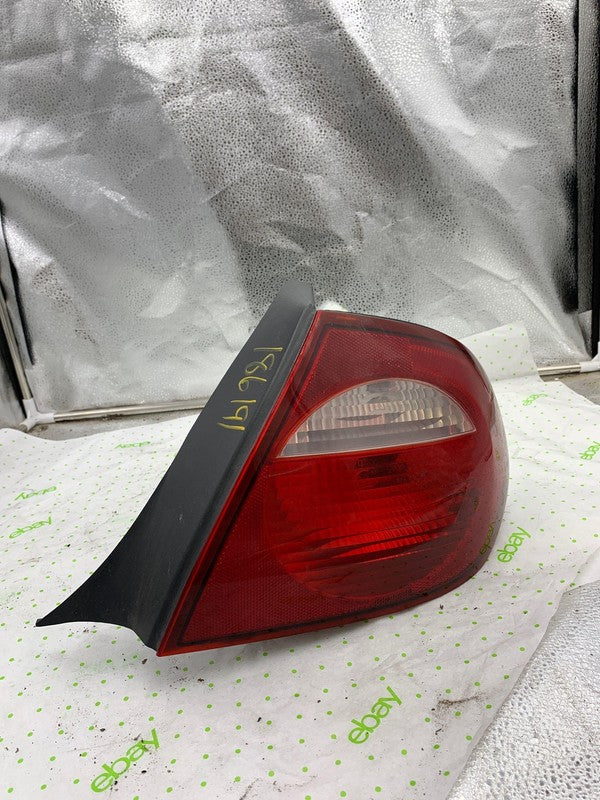 03 04 05 DODGE NEON Tail Light Assembly Right passenger