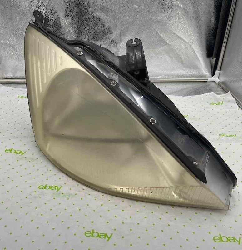00 01 02 03 04 FORD FOCUS Headlamp Assembly Right