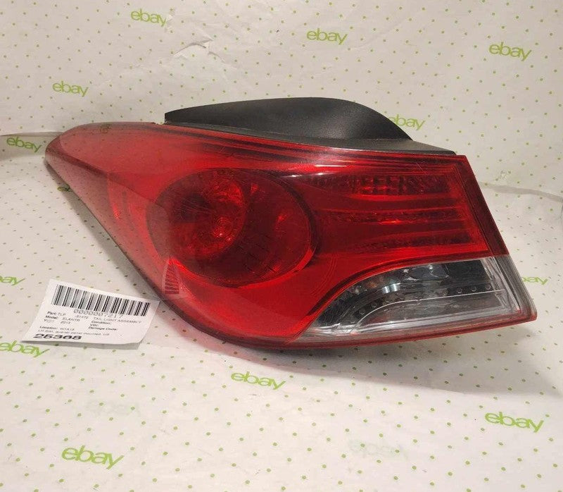 11 12 13 HYUNDAI ELANTRA Tail Light Assembly Left