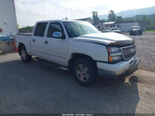 2006-2007  Chevy Silverado 1500 2500 Pickup Engine Fuse Box