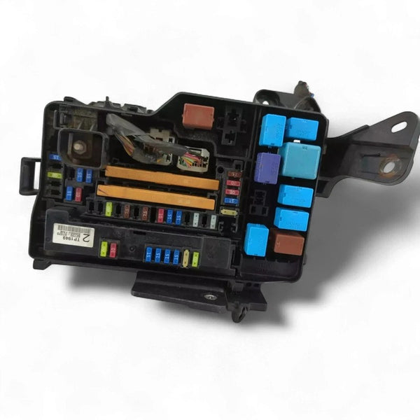 2011-2016 Toyota Venza 2.7L Engine Fuse Box 1ARFE Engine 4 Cylinder