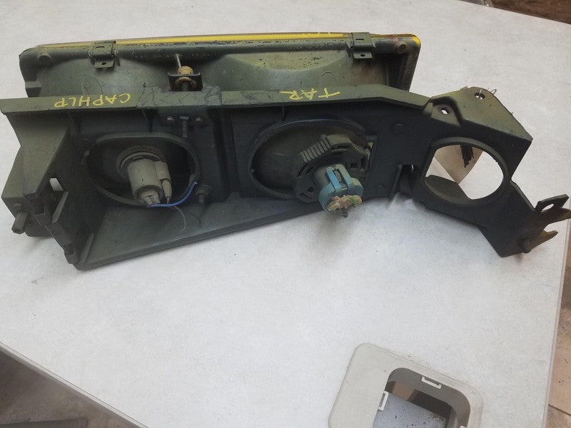 91 92 93 94 95 96 CHEVY CAPRICE Headlamp Assembly Right passenger side