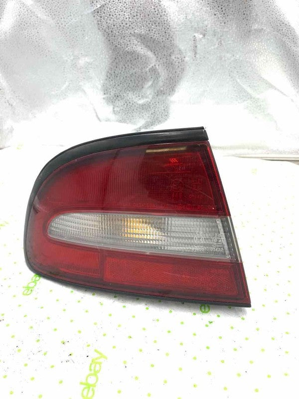 94 95 96 MITSUBISHI GALANT Tail Light Assembly Left driver side