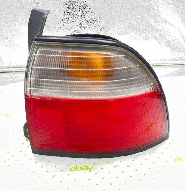 96 97 HONDA ACCORD Tail Light Assembly Right passenger side