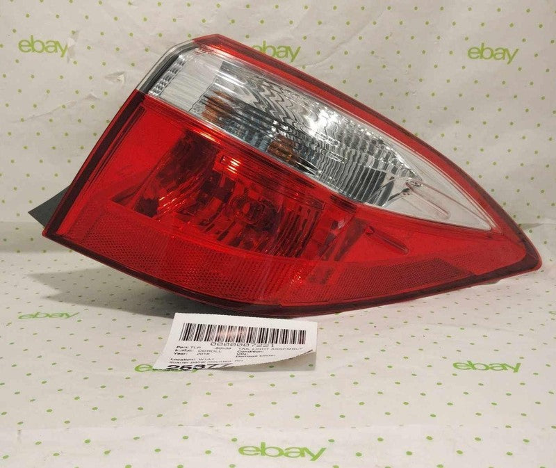 14 15 16 TOYOTA COROLLA Tail Light Assembly Right