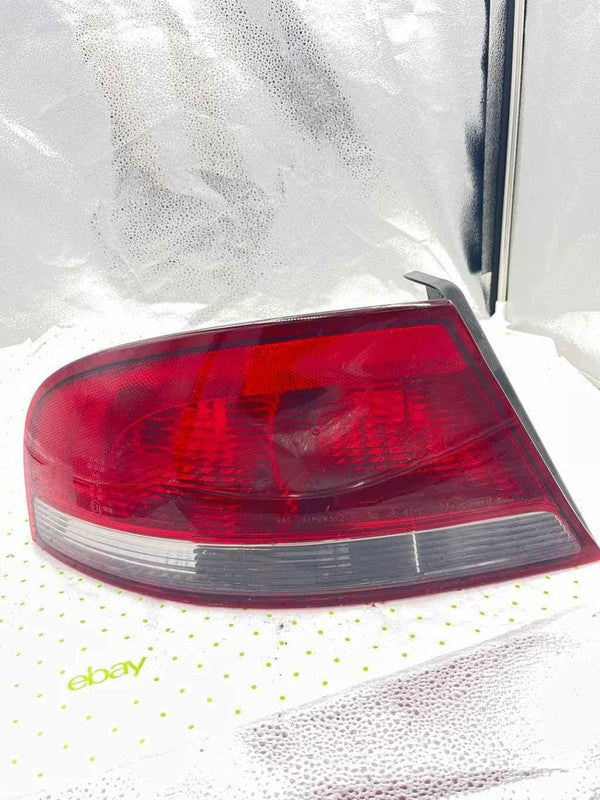 01 02 03 04 05 06 CHRYSLER SEBRING Tail Light Assembly Left driver sid