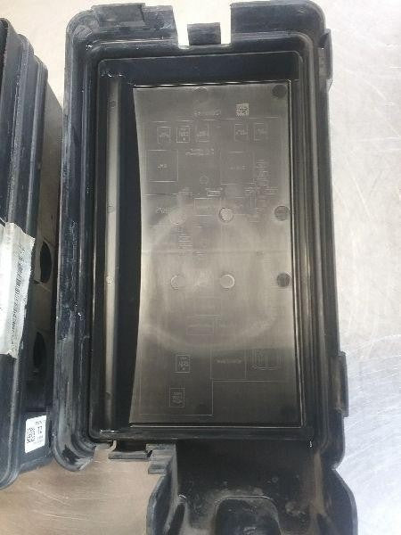 2004-2006 GMC Canyon Engine Fuse Box Relay Module