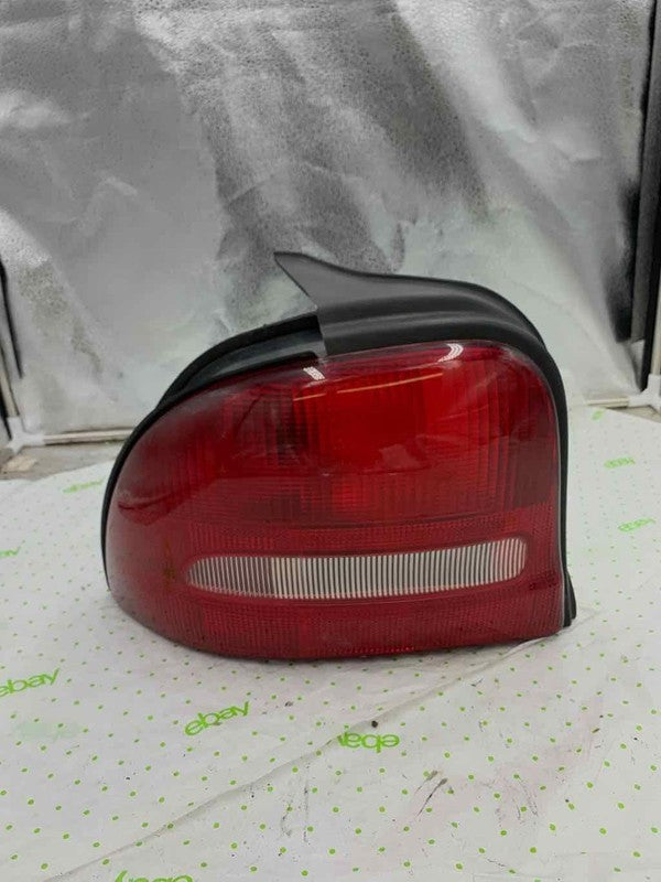 95 96 97 98 99 DODGE NEON Tail Light Assembly Left