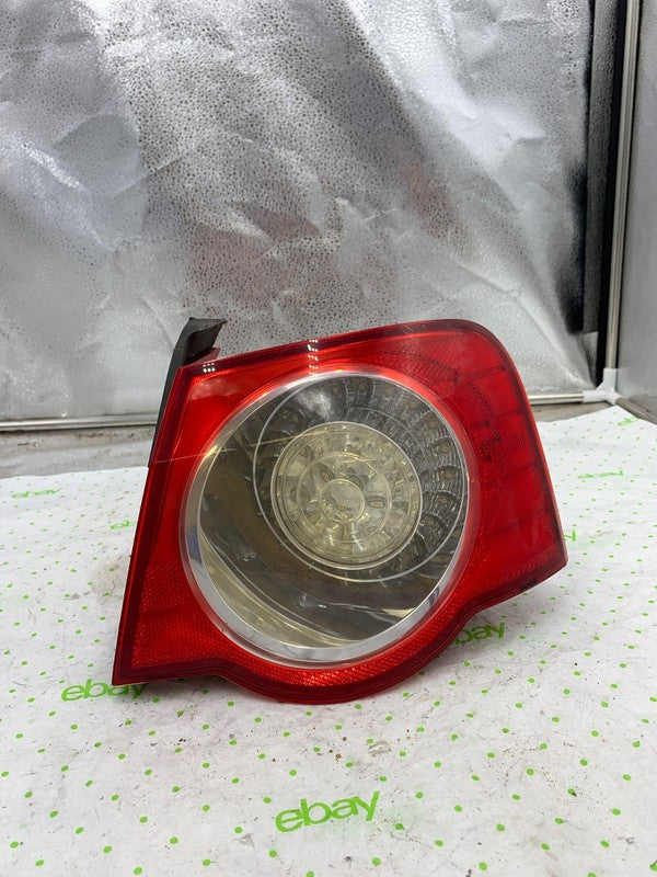 06 07 08 VW PASSAT Tail Light Assembly Right passenger side
