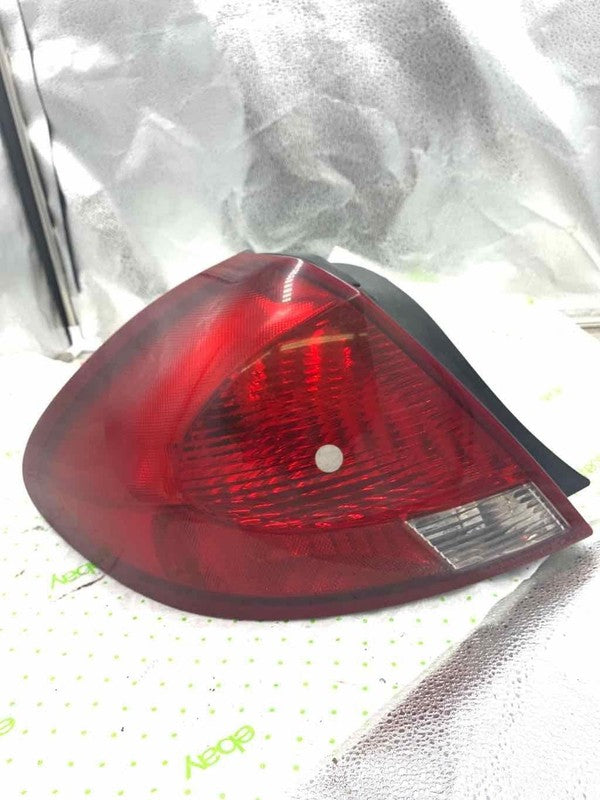 00 01 02 03 FORD TAURUS Tail Light Assembly Left driver side