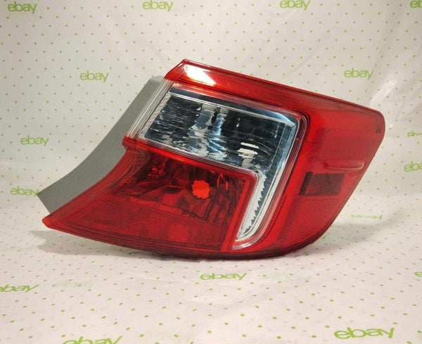 00 01 TOYOTA CAMRY Tail Light Assembly Right