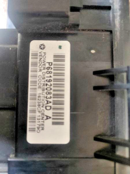 2013-2014 Dodge Ram 1500 Pickup 3.6L Engine Fuse Box Power Distributio