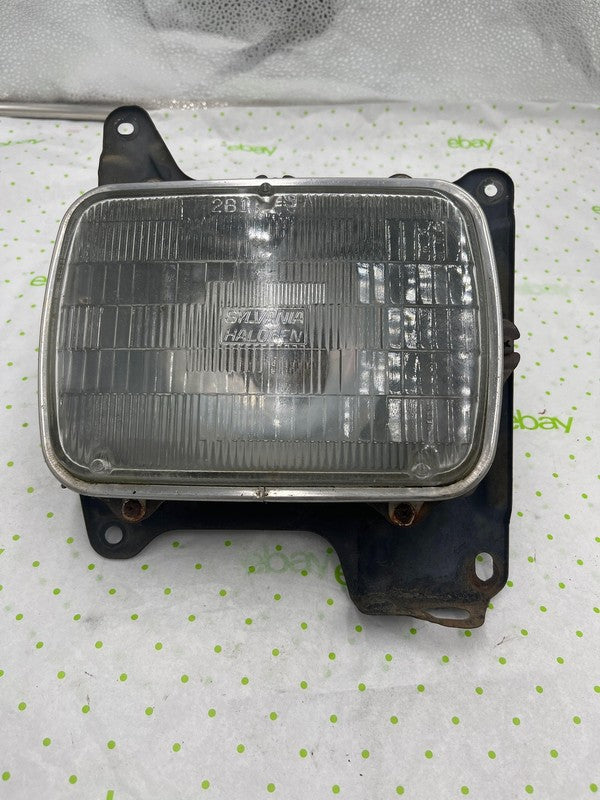 1986-97 NISSAN PICKUP Headlamp Assembly Left driver side