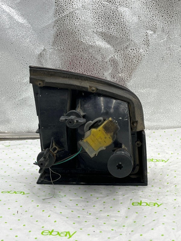 95 96 97 98 99 CHEVY CAVALIER Tail Light Assembly Right passenger side