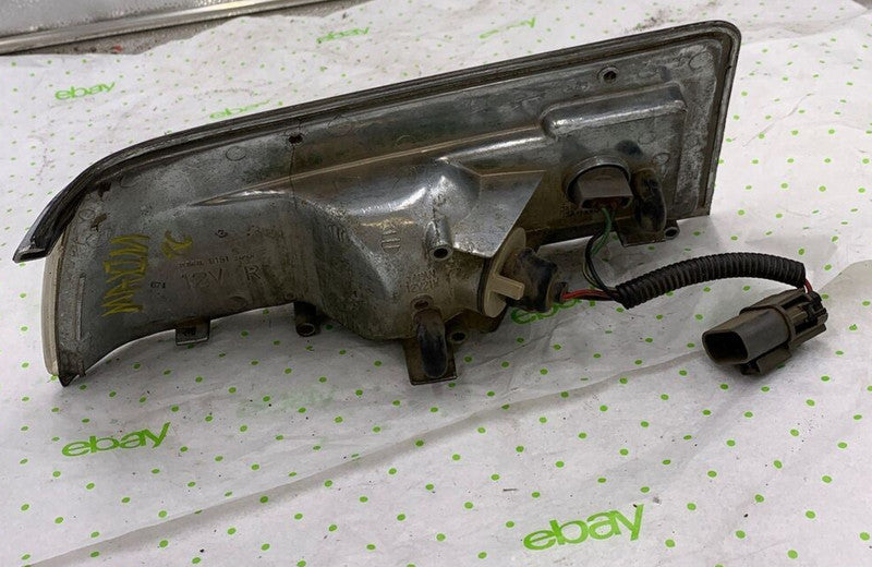 85 86 NISSAN MAXIMA Front Lamp Right passenger side