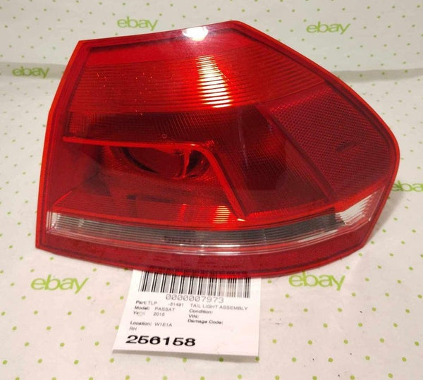 12 13 14 15 VW PASSAT Tail Light Assembly Right
