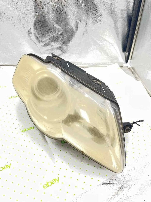 06 07 08 09 VW PASSAT Headlamp Assembly Right passenger side