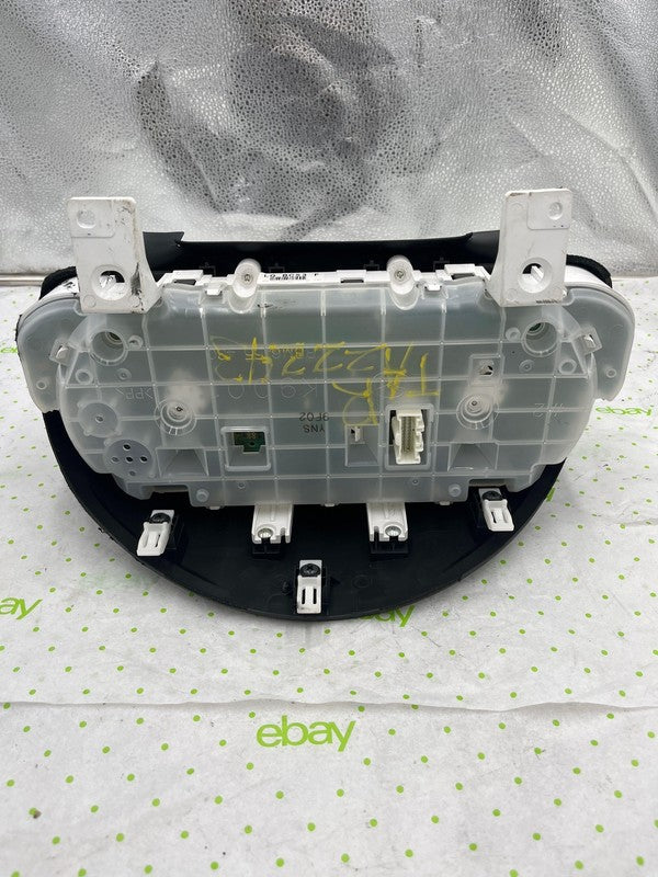 10 MAZDA 3 Speedometer