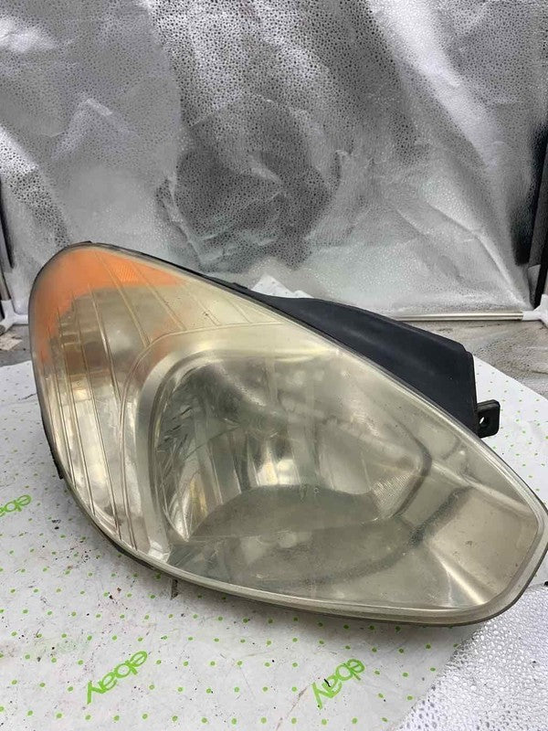 06 07 08 09 10 11 HYUNDAI ACCENT Headlamp Assembly Right passenger sid