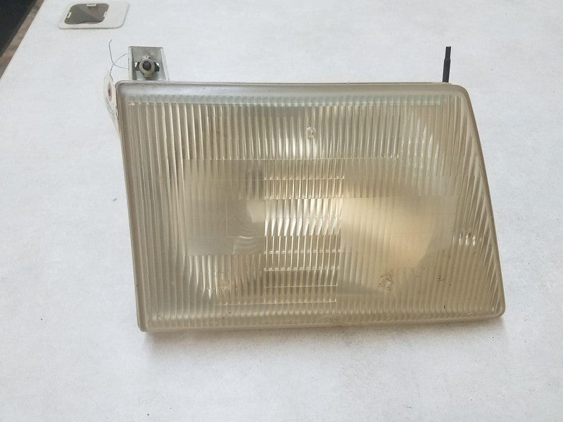 95 (DISCONTINUED) FORD VAN (FULL SIZE) Headlamp Assembly Right passeng