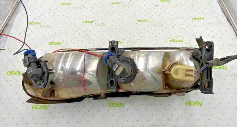 92 93 94 95 96 97 OLDS CUTLASS Headlamp Assembly Right passenger side