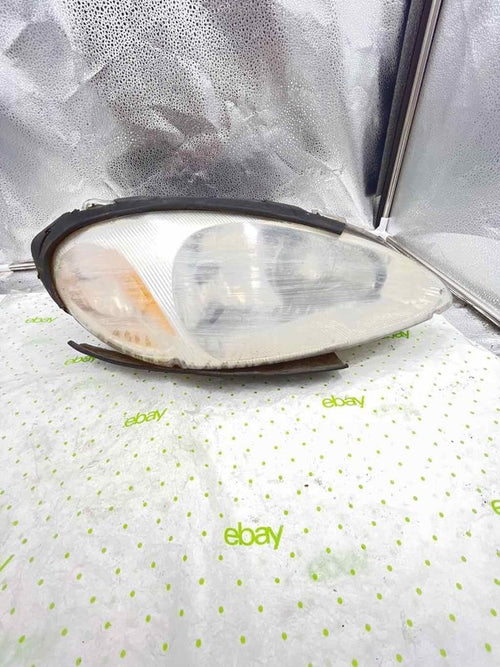 01 02 03 04 05 CHRYSLER PT CRUISER Headlamp Assembly Right