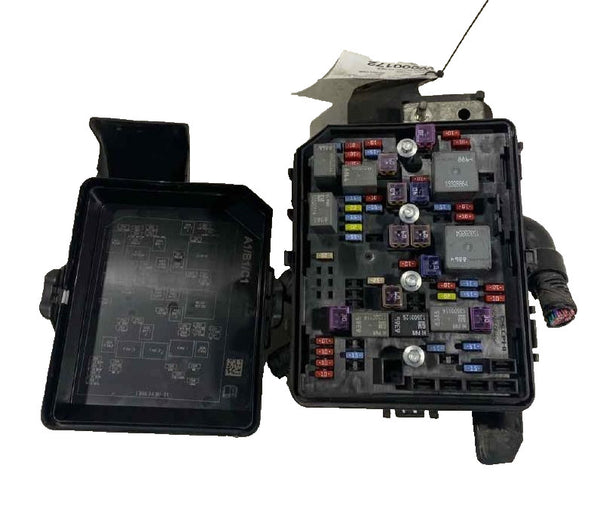 2008-2011 Chevrolet Impala Engine Fuse Box Relay Module Without Police