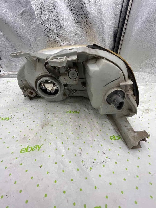 96 97 98 HONDA CIVIC Headlamp Assembly Right passenger side