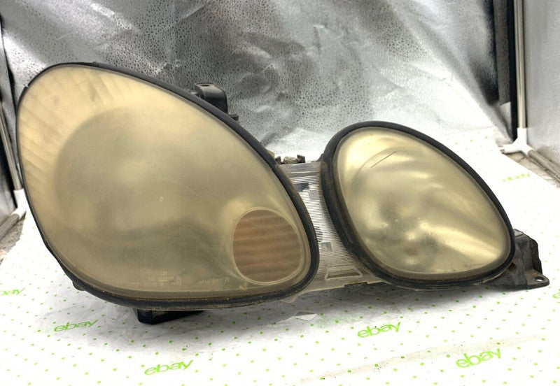 98 99 00 LEXUS GS400 Headlamp Assembly Right pssngr