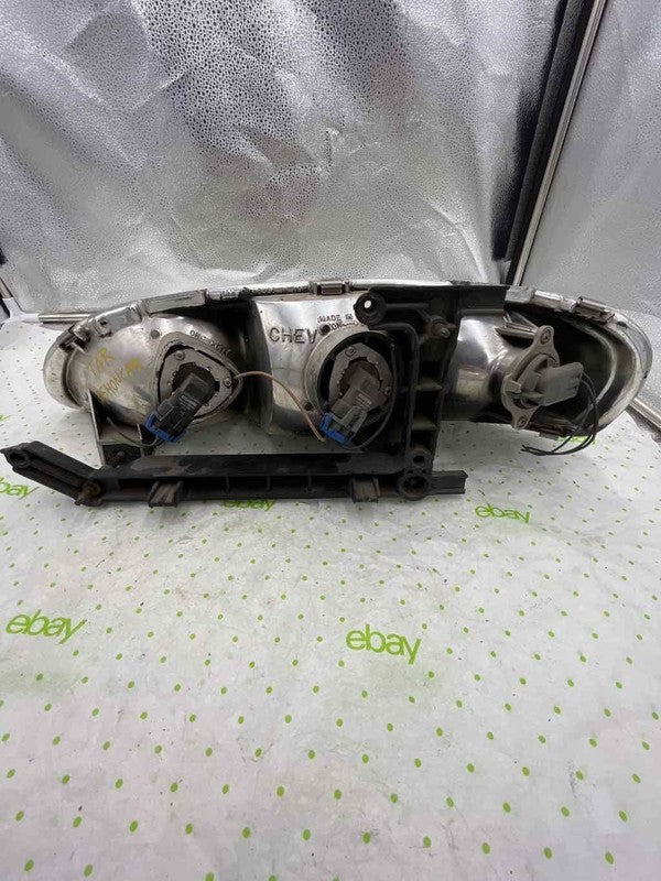 95 96 97 98 99 CHEVY MONTE CARLO Headlamp Assembly Right passenger sid