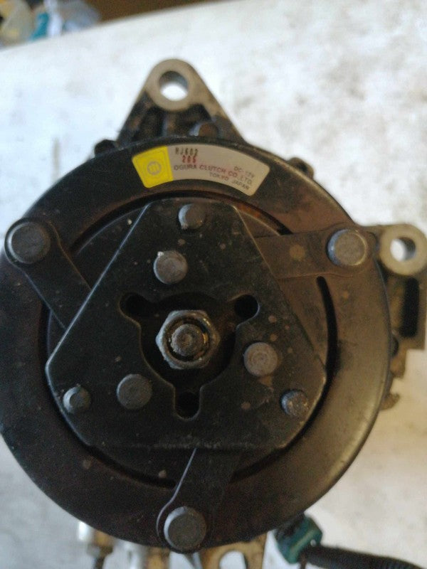 A/c Air Compressor CADILLAC DEVILLE 00 01 02 03 04 05