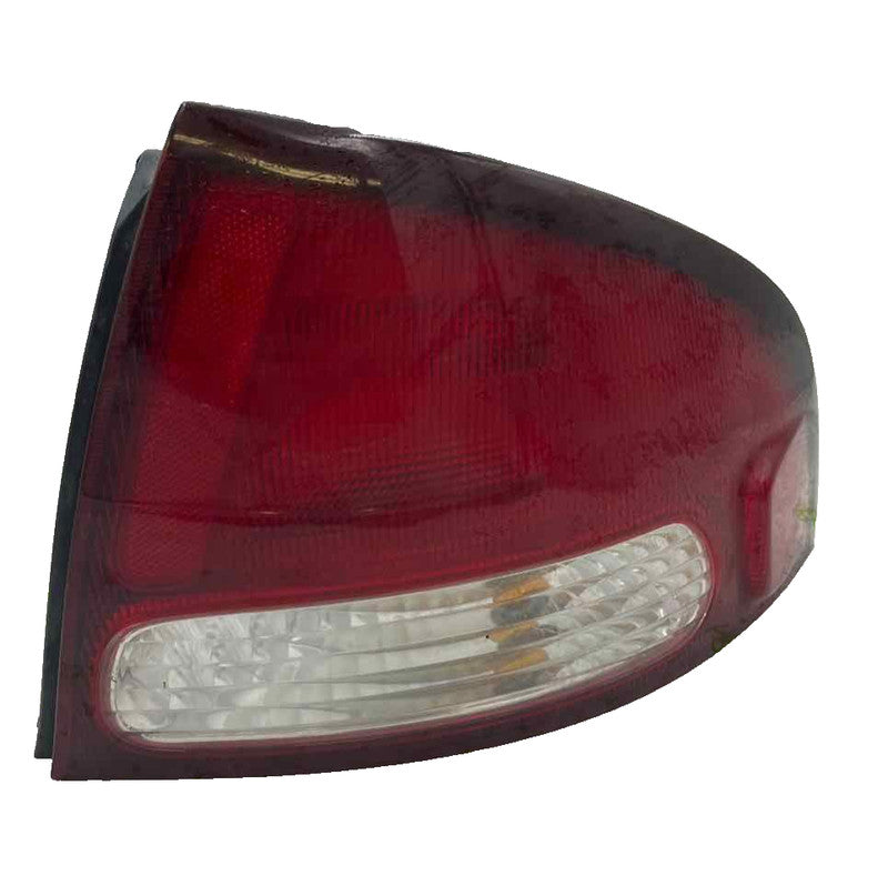 00 01 02 03 NISSAN SENTRA Tail Light Assembly Right passenger side