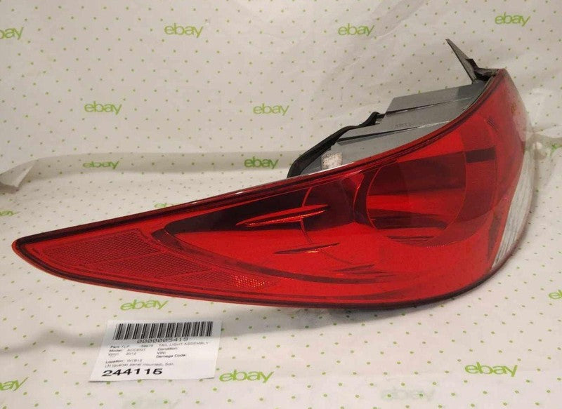 12 13 14 HYUNDAI ACCENT Tail Light Assembly Left