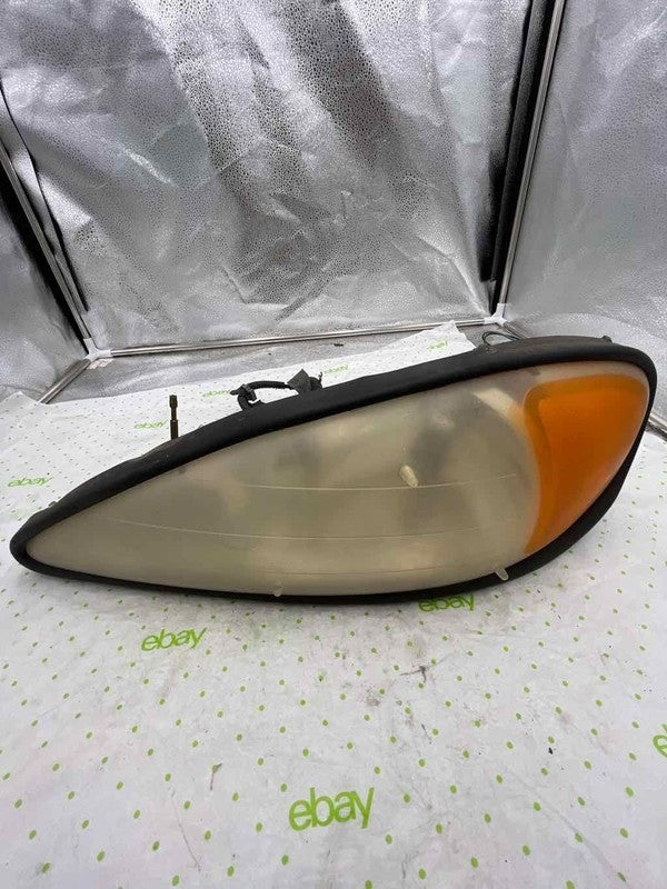 99 00 01 02 03 04 05 PONTIAC GRAND AM Headlamp Assembly Left driver si