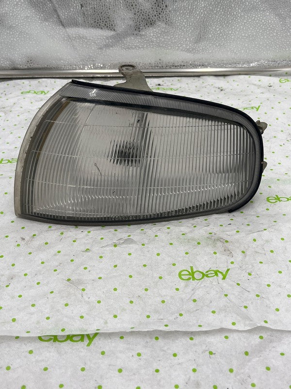92 93 94 TOYOTA CAMRY Front Lamp Left Driver side