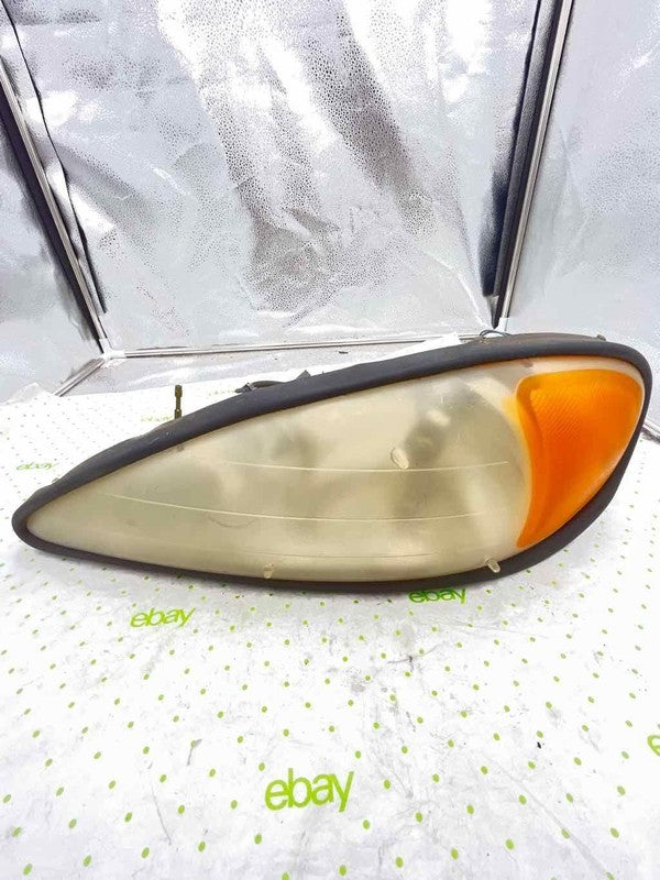 99 00 01 02 03 04 05 PONTIAC GRAND AM Headlamp Assembly Left driver si