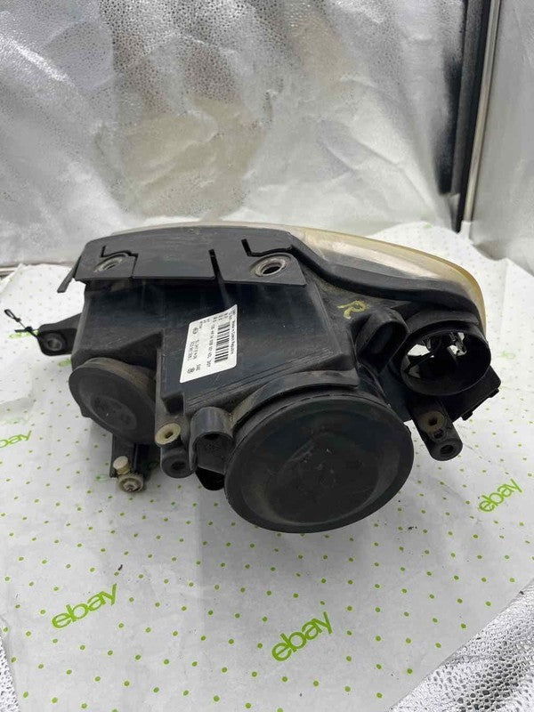 06 07 08 09 VW PASSAT Headlamp Assembly Right passenger side