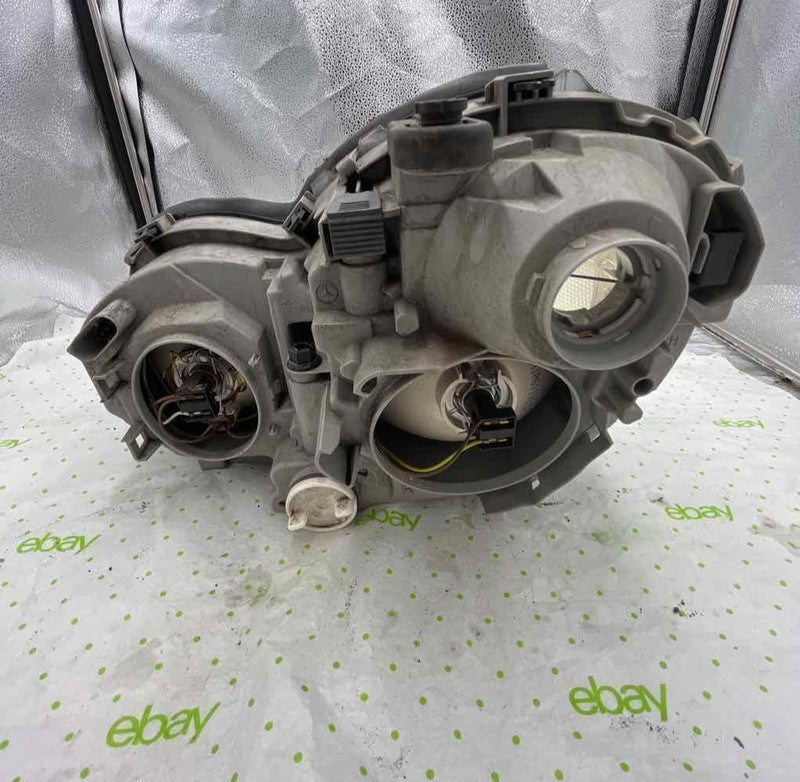 01 02 03 04 MERCEDES C-CLASS Headlamp Assembly Right passenger