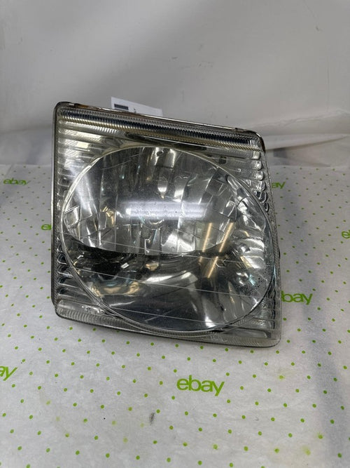 02 03 04 05 FORD EXPLORER Headlamp Assembly Right