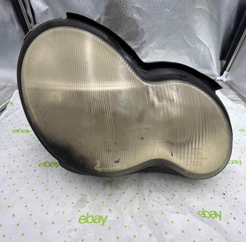 01 02 03 04 MERCEDES C-CLASS Headlamp Assembly Right passenger