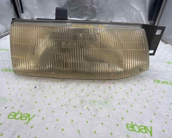 91 92 93 94 95 96 FORD ESCORT Headlamp Assembly Right