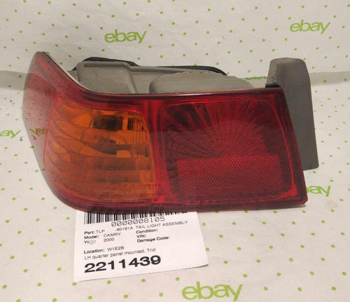 00 01 TOYOTA CAMRY Tail Light Assembly Left