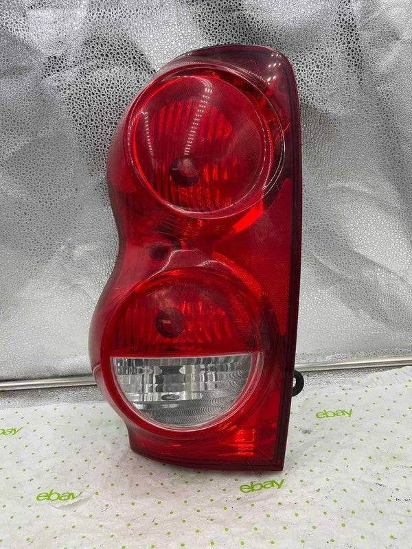 04 05 06 07 08 09 DODGE DURANGO Tail Light Assembly Left driver side