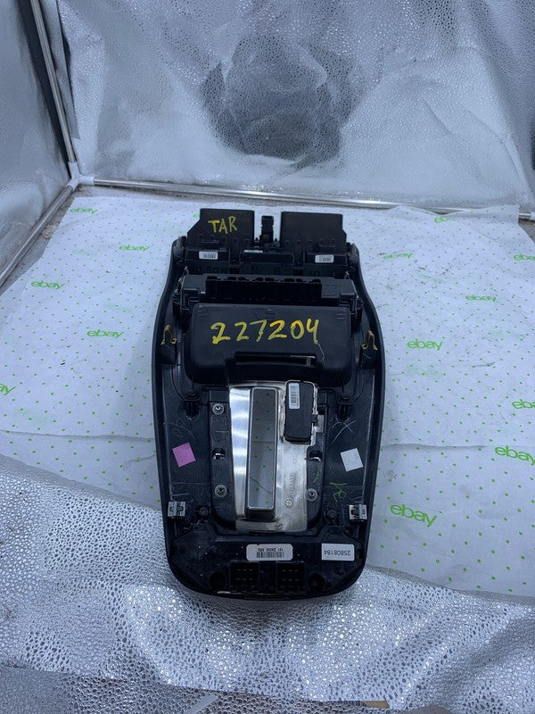 07 08 09 CHEVY EQUINOX Heater A/c Control / Radio Trim Bezel Vent shif